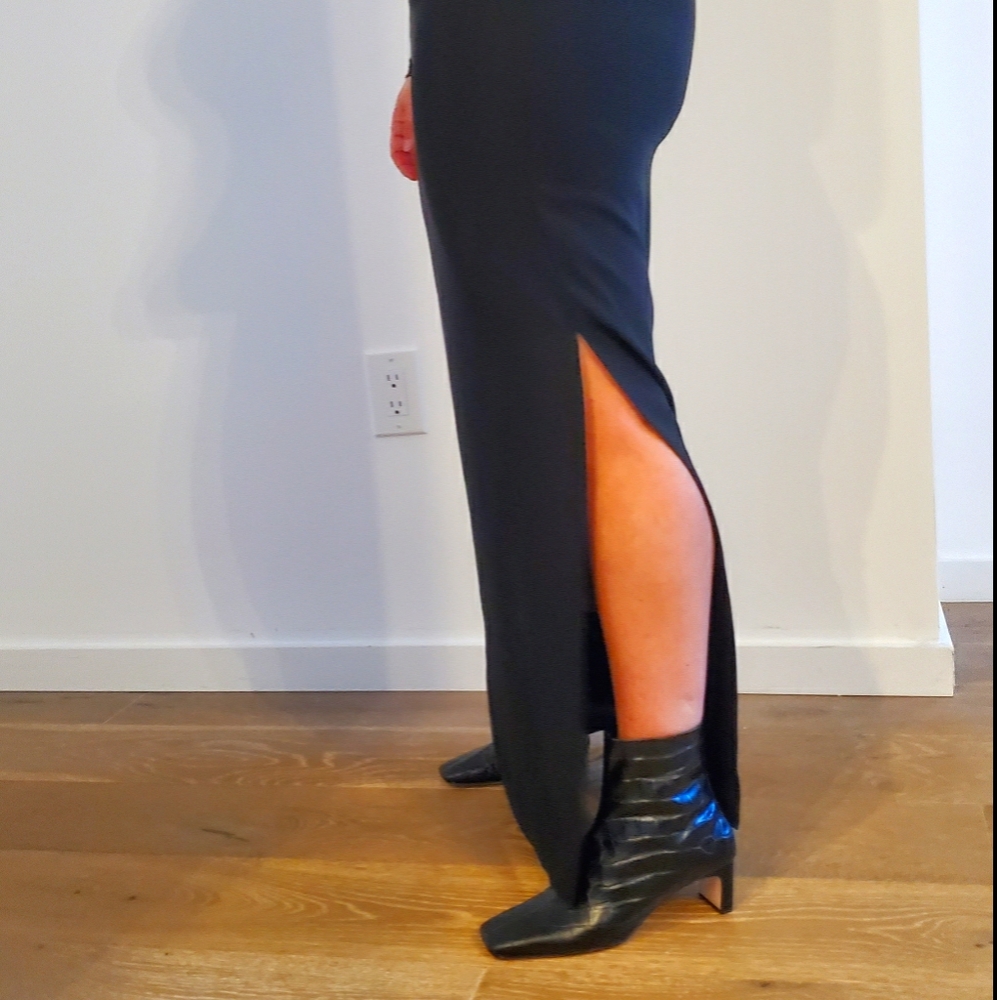 Black Banana Republic maxi skirt with side slit